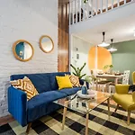 公寓 Colorful Designer In The Heart Of